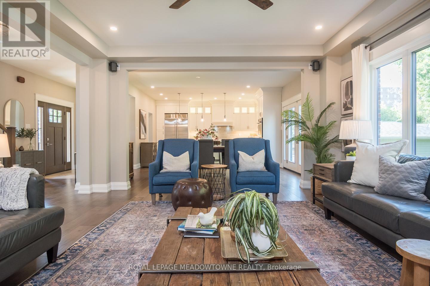 29 Barton Street, Milton, Ontario  L9T 1C7 - Photo 15 - W12516654