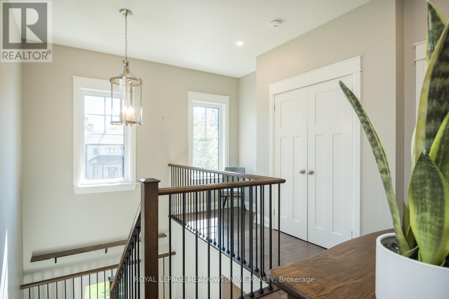 29 Barton Street, Milton, Ontario  L9T 1C7 - Photo 18 - W12516654