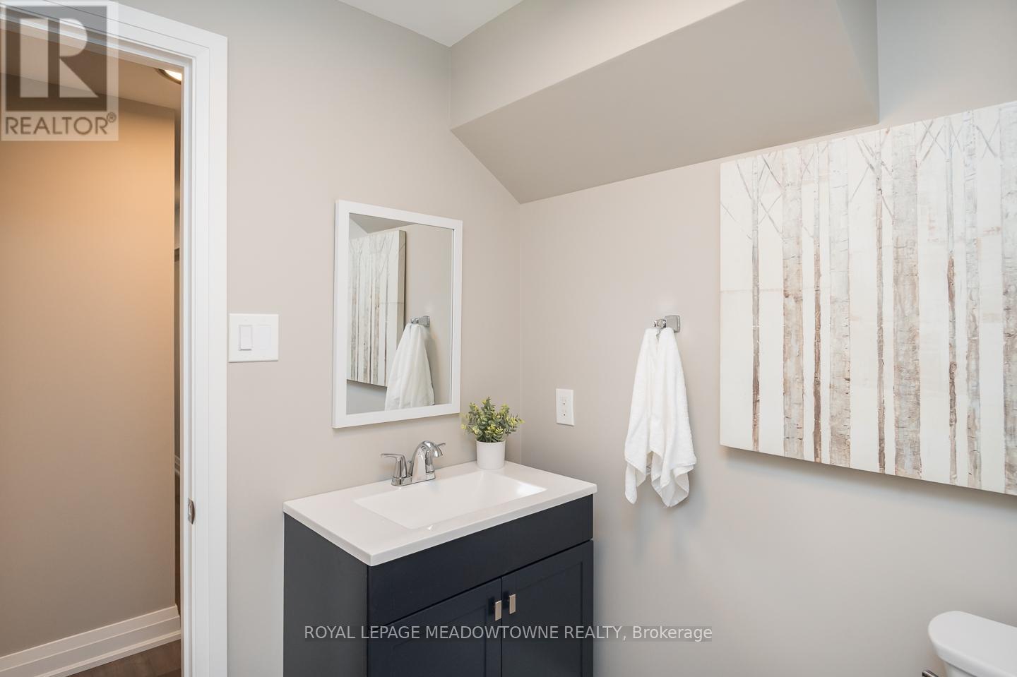 29 Barton Street, Milton, Ontario  L9T 1C7 - Photo 36 - W12516654