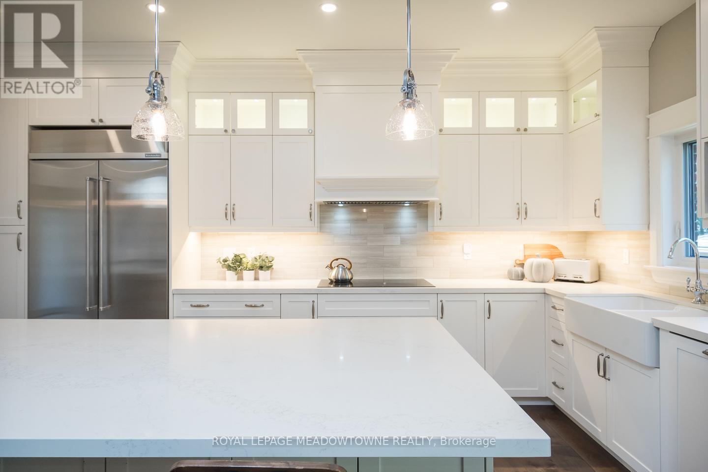 29 Barton Street, Milton, Ontario  L9T 1C7 - Photo 8 - W12516654