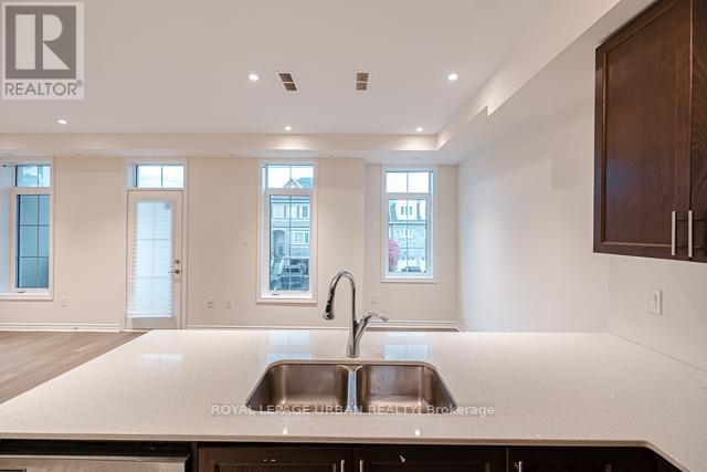 5 - 62 Preston Meadow Avenue N, Mississauga, Ontario  L4Z 1B1 - Photo 5 - W12516680