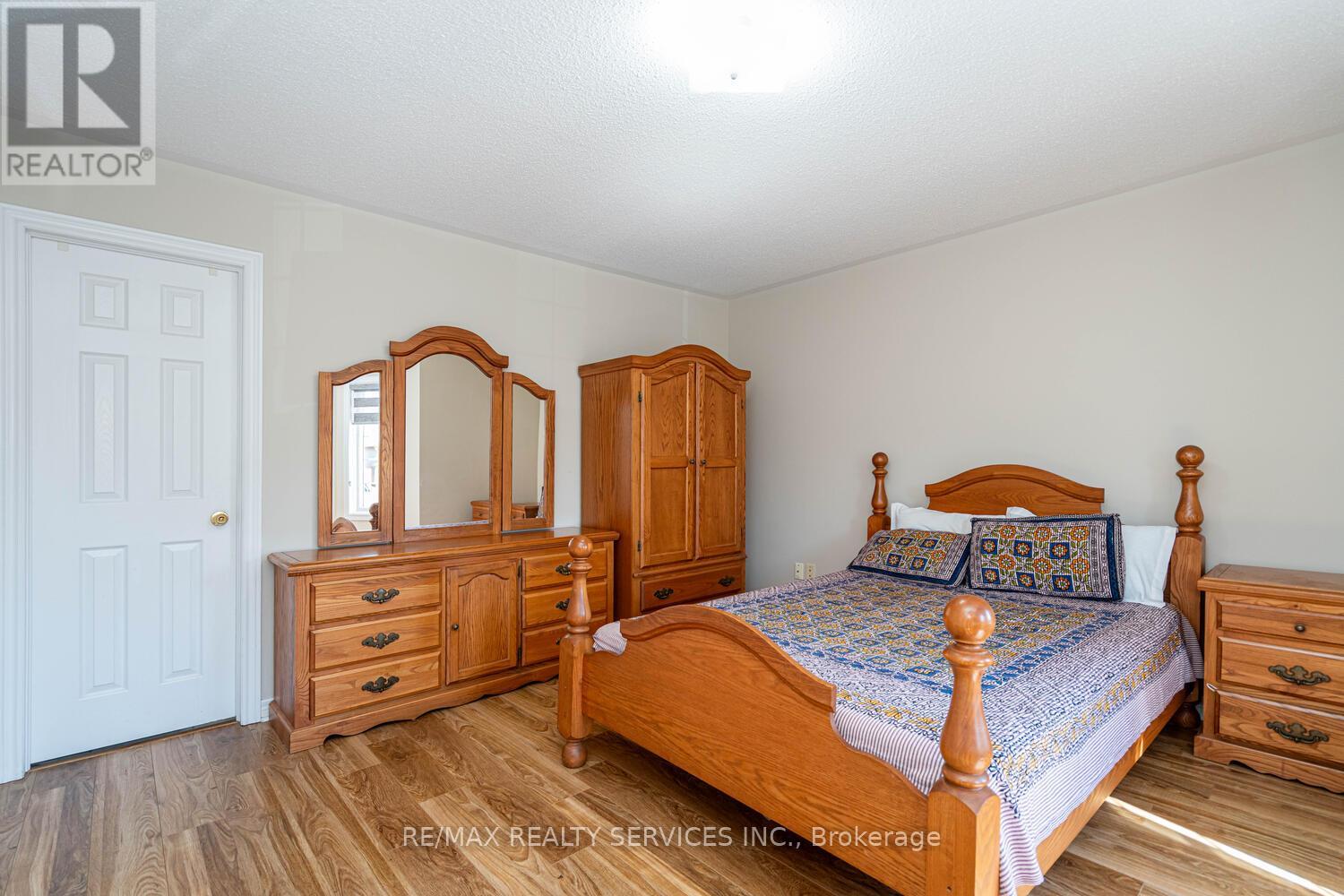 6 Foxhollow Road, Brampton, Ontario  L7A 1M3 - Photo 35 - W12516684