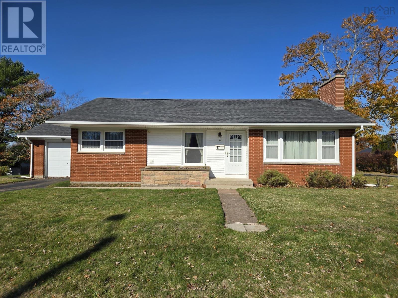 Property at 47 Beechwood Drive image 2