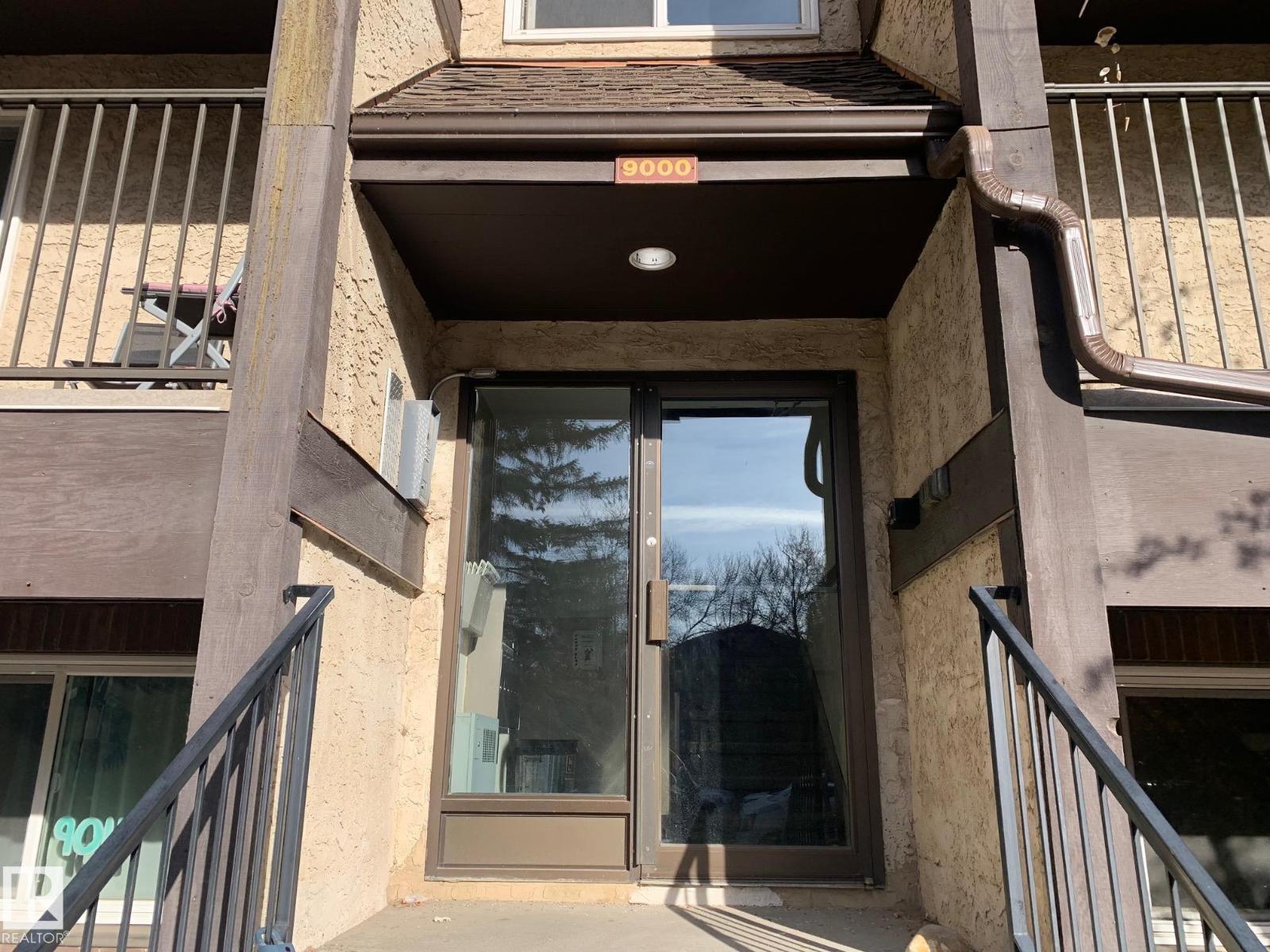 9024 Tudor GL, St. Albert, Alberta