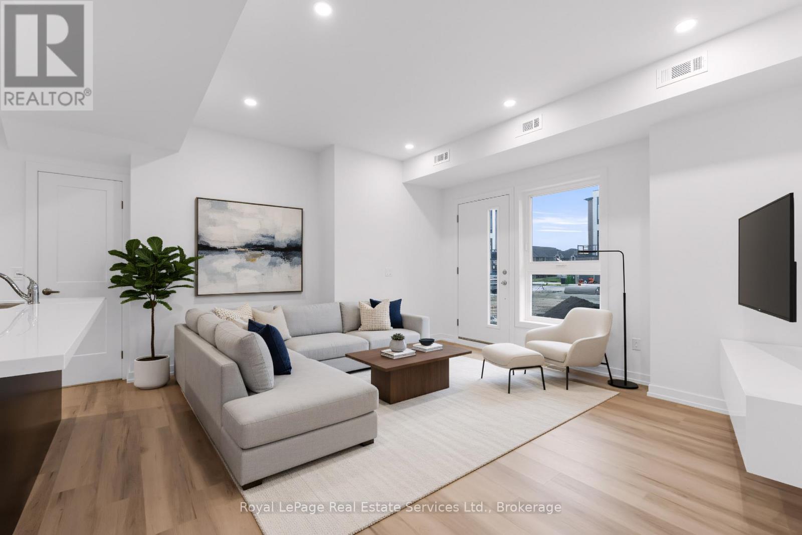 35 - 70 Kenesky Drive, Hamilton, Ontario  L8B 2A9 - Photo 17 - X12450463