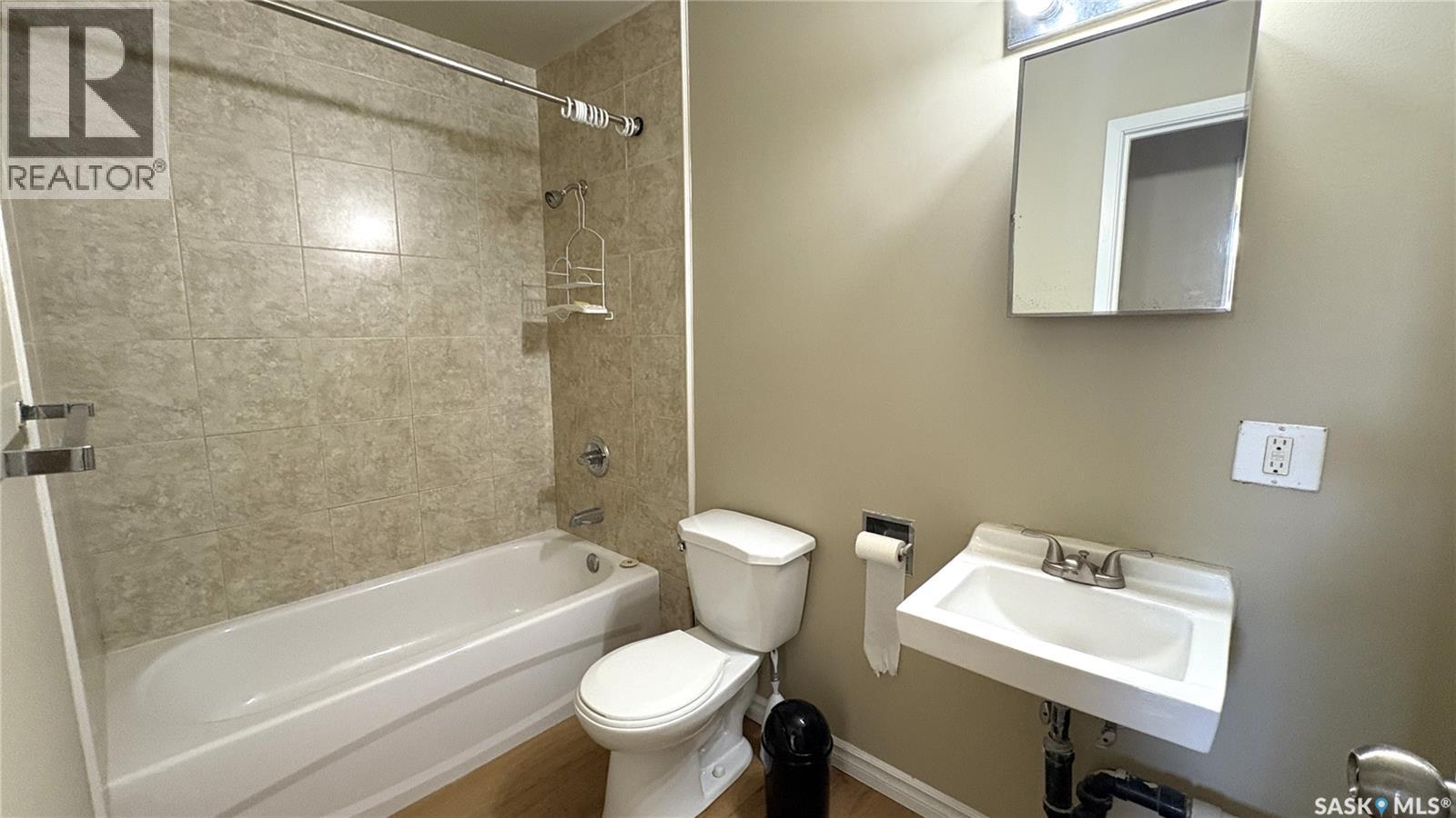 3936 Castle Road, Regina, Saskatchewan  S4S 6A4 - Photo 19 - SK023554