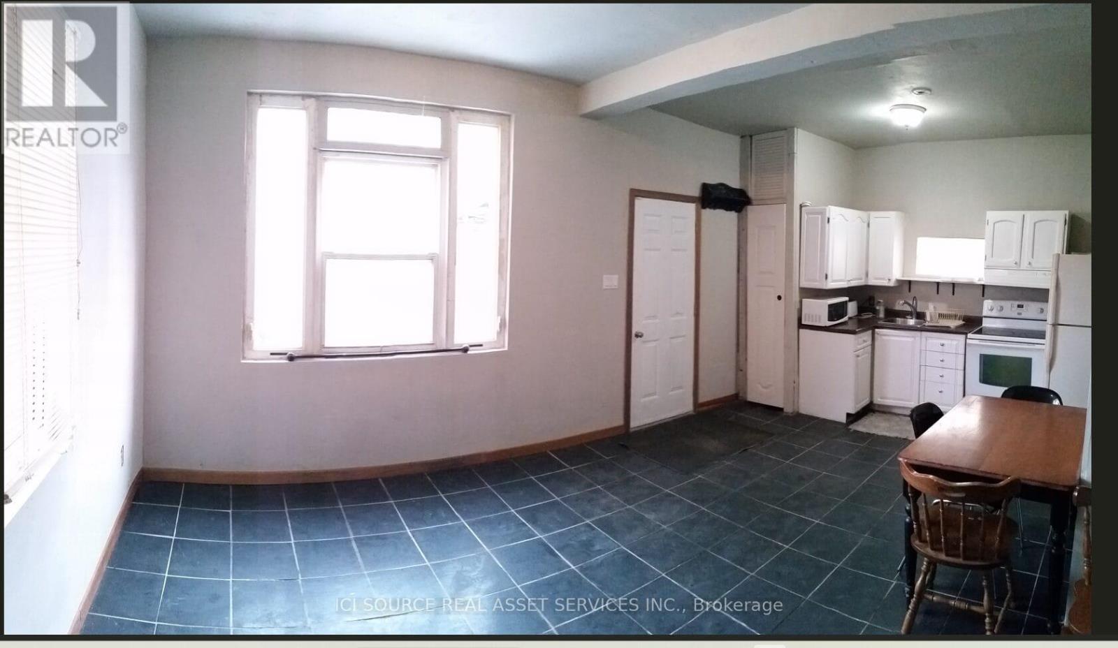 160 Brown Street, Chatham-Kent, Ontario  N0P 1M0 - Photo 2 - X12516532