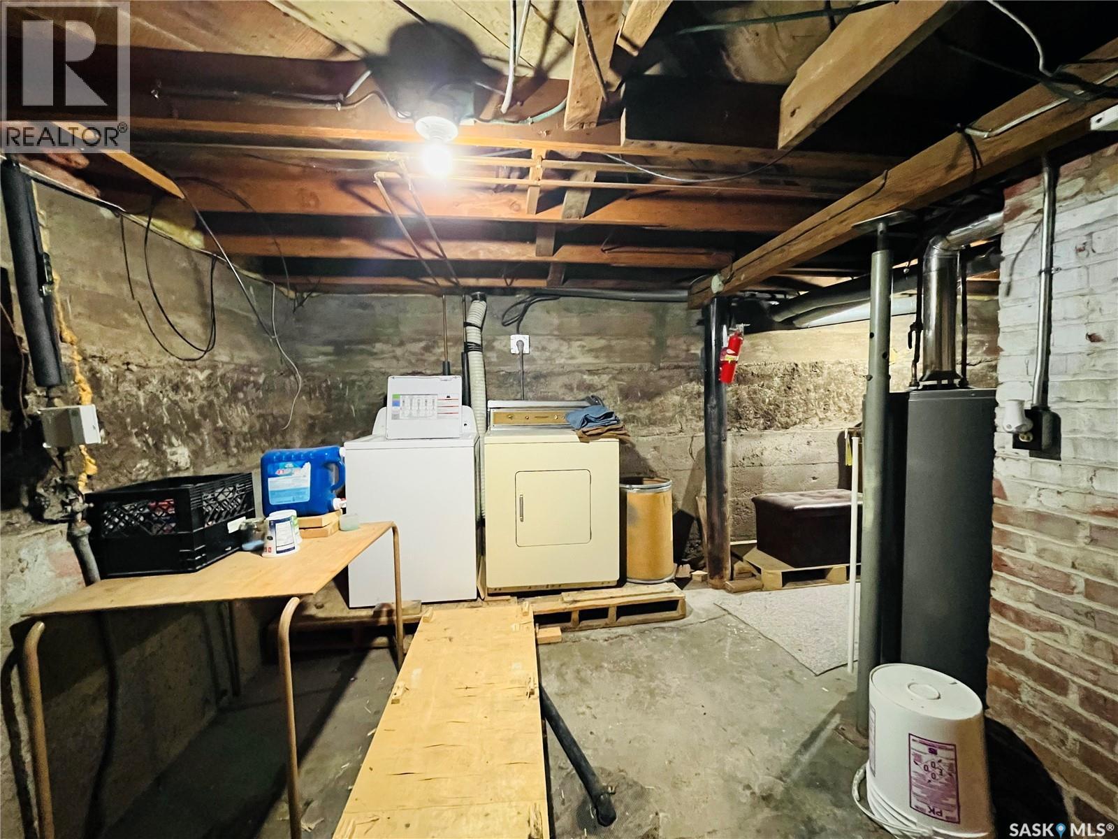 265 6th Avenue Ne, Swift Current, Saskatchewan  S9H 2M3 - Photo 7 - SK022529