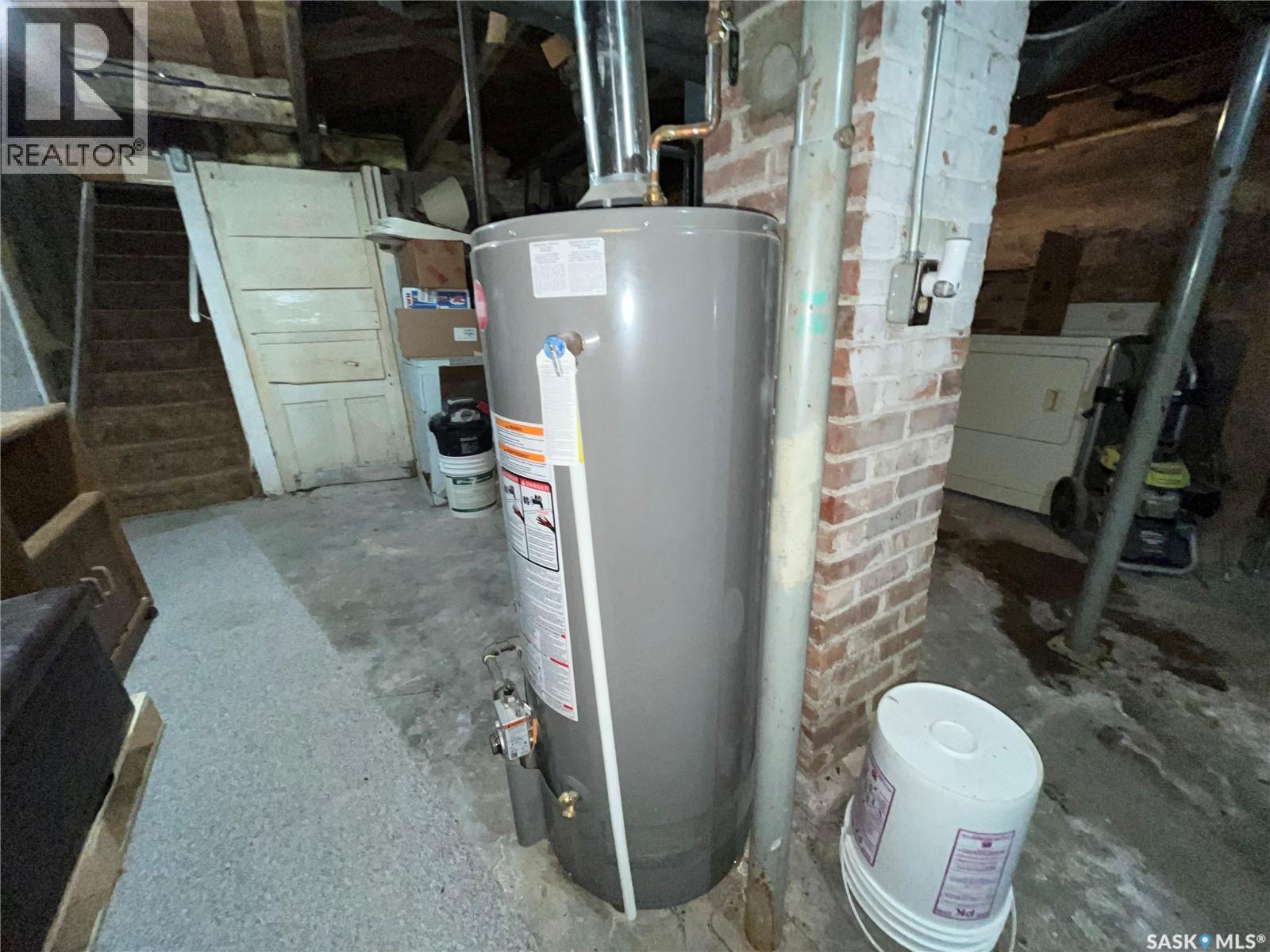 265 6th Avenue Ne, Swift Current, Saskatchewan  S9H 2M3 - Photo 9 - SK022529