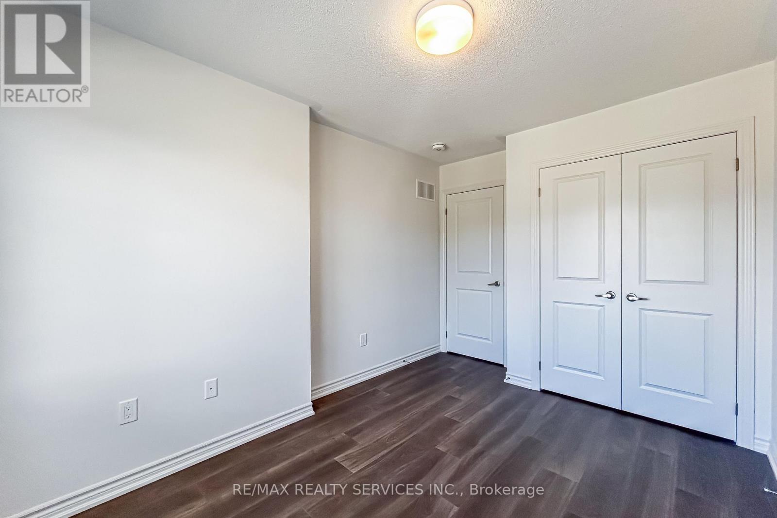 123 Sanderson Drive, Kawartha Lakes, Ontario  K9V 0T2 - Photo 32 - X12516616