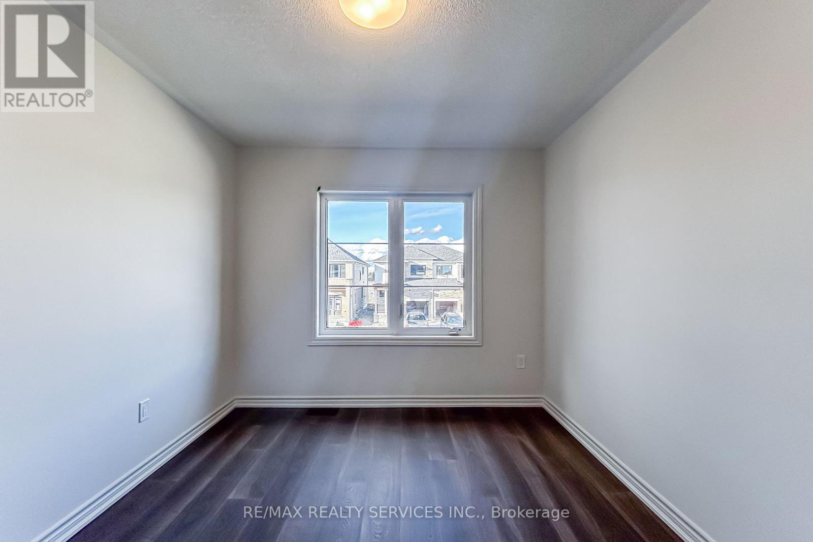 123 Sanderson Drive, Kawartha Lakes, Ontario  K9V 0T2 - Photo 35 - X12516616