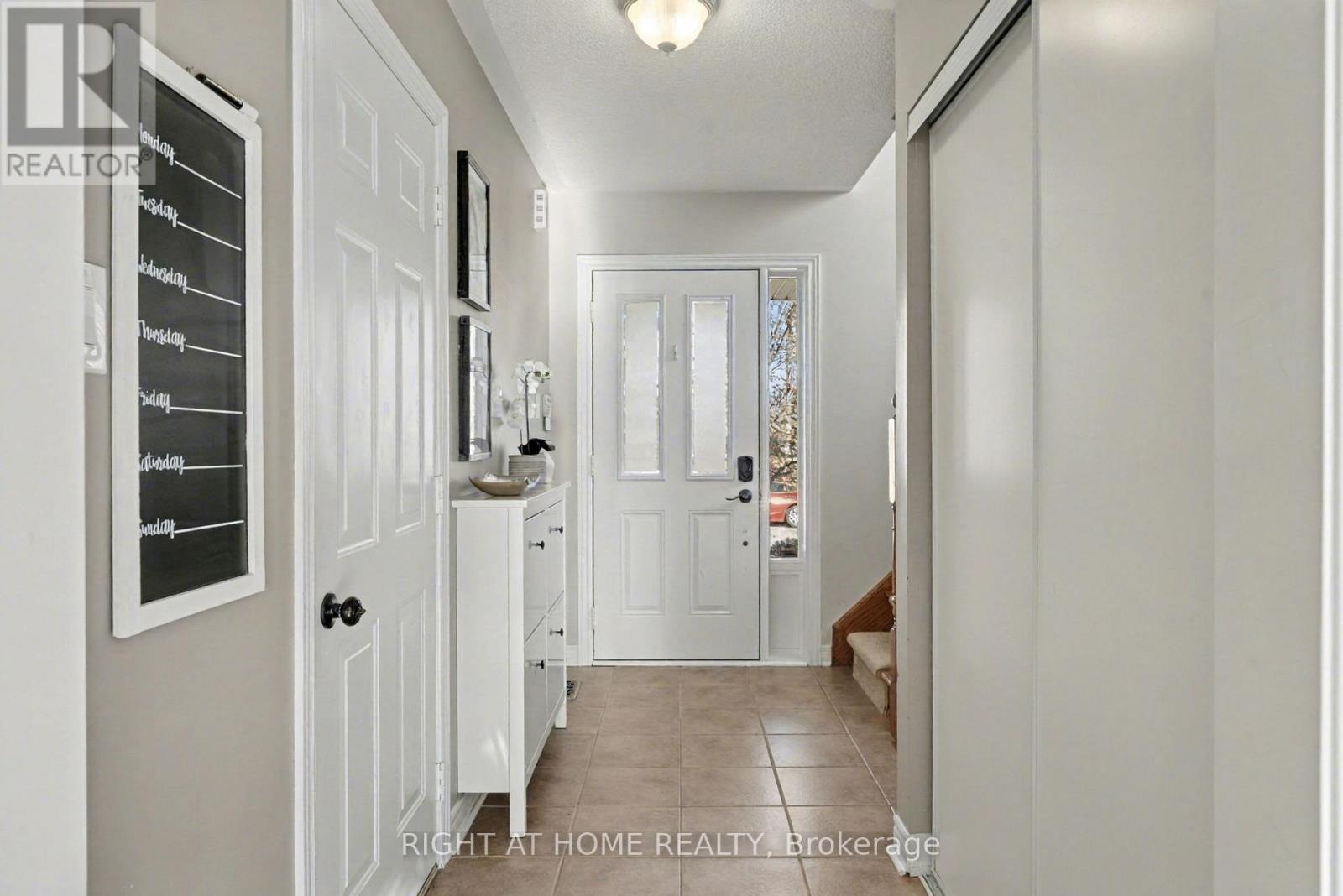 88 Buttercup Crescent, Hamilton, Ontario  L8B 0Y1 - Photo 10 - X12516636