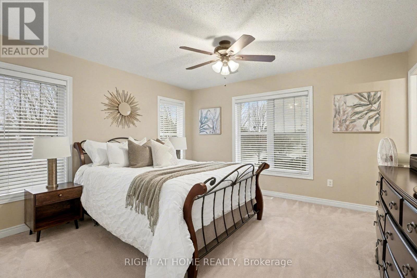 88 Buttercup Crescent, Hamilton, Ontario  L8B 0Y1 - Photo 12 - X12516636