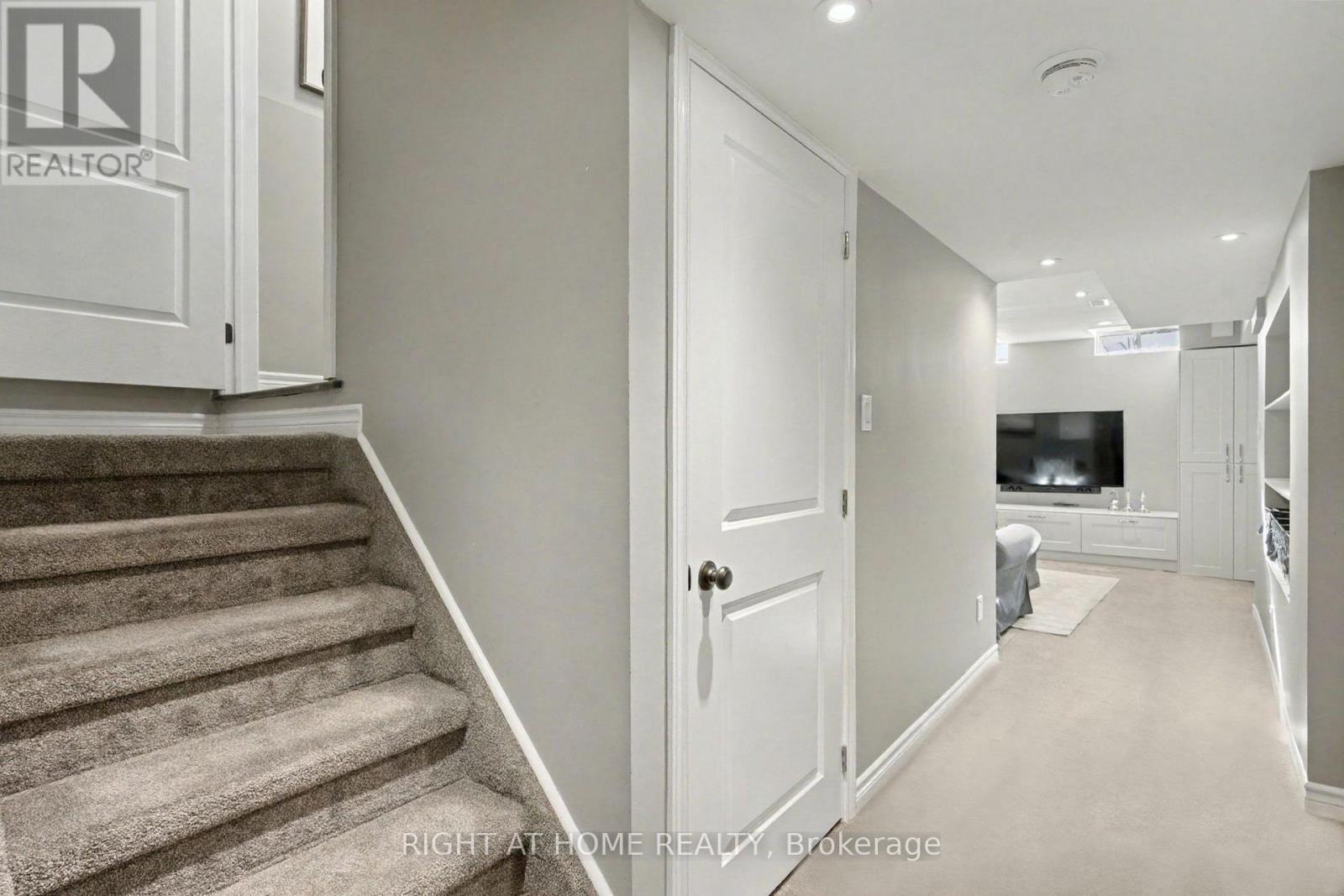 88 Buttercup Crescent, Hamilton, Ontario  L8B 0Y1 - Photo 23 - X12516636