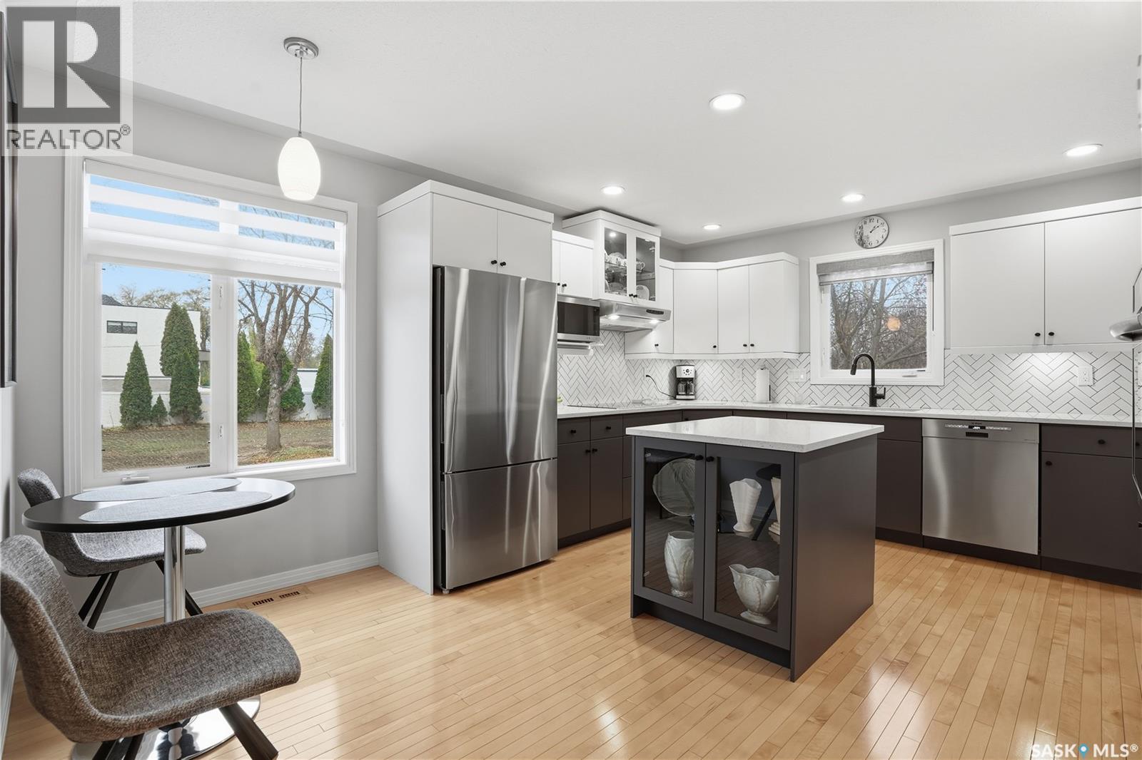 2576 Cameron Street, Regina, Saskatchewan  S4T 2W3 - Photo 12 - SK022406