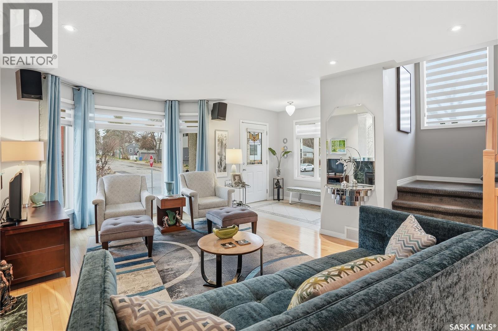 2576 Cameron Street, Regina, Saskatchewan  S4T 2W3 - Photo 4 - SK022406