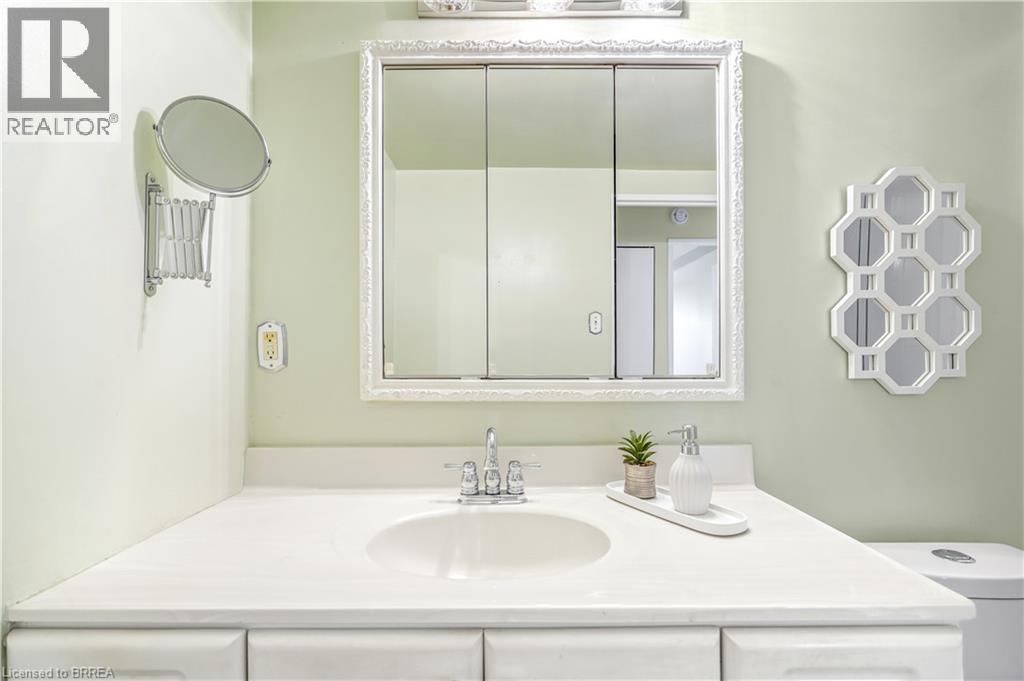 640 West Street Unit# 305, Brantford, Ontario  N3R 6M3 - Photo 27 - 40785109