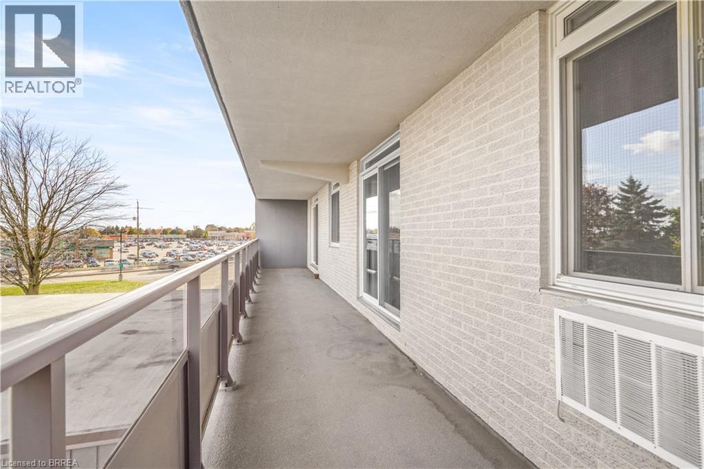 640 West Street Unit# 305, Brantford, Ontario  N3R 6M3 - Photo 32 - 40785109