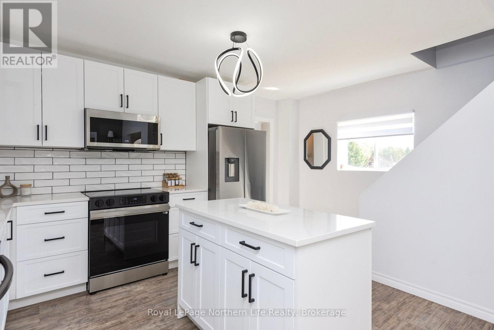 680 Hardy Street, North Bay, Ontario P1B 1S6 - Photo 11 - X12517186