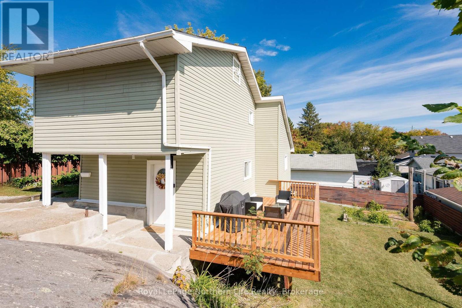 680 Hardy Street, North Bay, Ontario P1B 1S6 - Photo 3 - X12517186