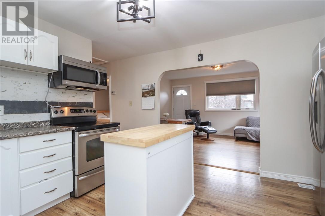 962 Madeleine Avenue, Sudbury, Ontario P3A 2Z7 - Photo 7 - 2125534