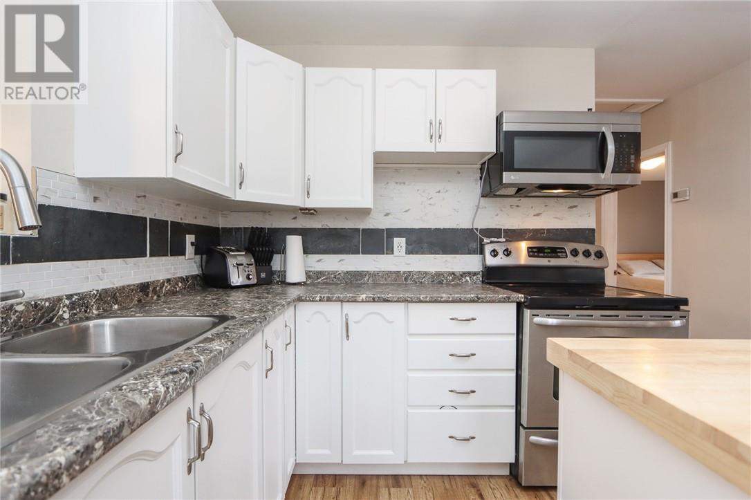 962 Madeleine Avenue, Sudbury, Ontario P3A 2Z7 - Photo 8 - 2125534