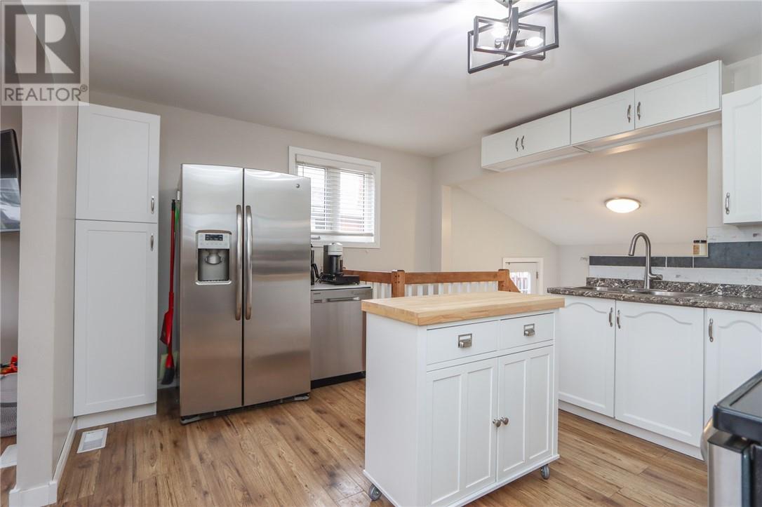 962 Madeleine Avenue, Sudbury, Ontario P3A 2Z7 - Photo 9 - 2125534