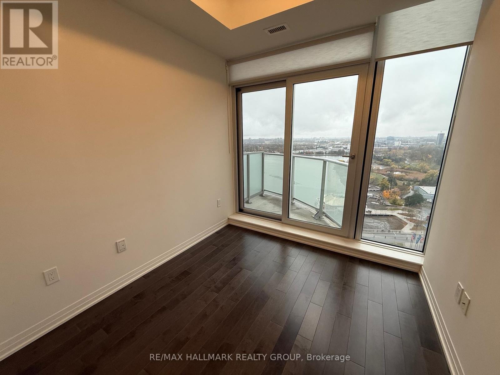 2406 - 805 Carling Avenue, Ottawa, Ontario  K1S 5W9 - Photo 8 - X12425743