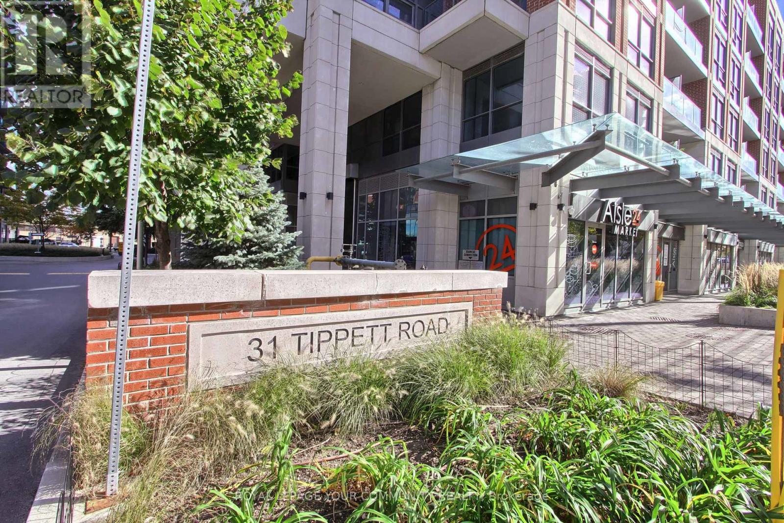 1608 - 31 Tippett Road, Toronto, Ontario  M3H 0C8 - Photo 2 - C12516720