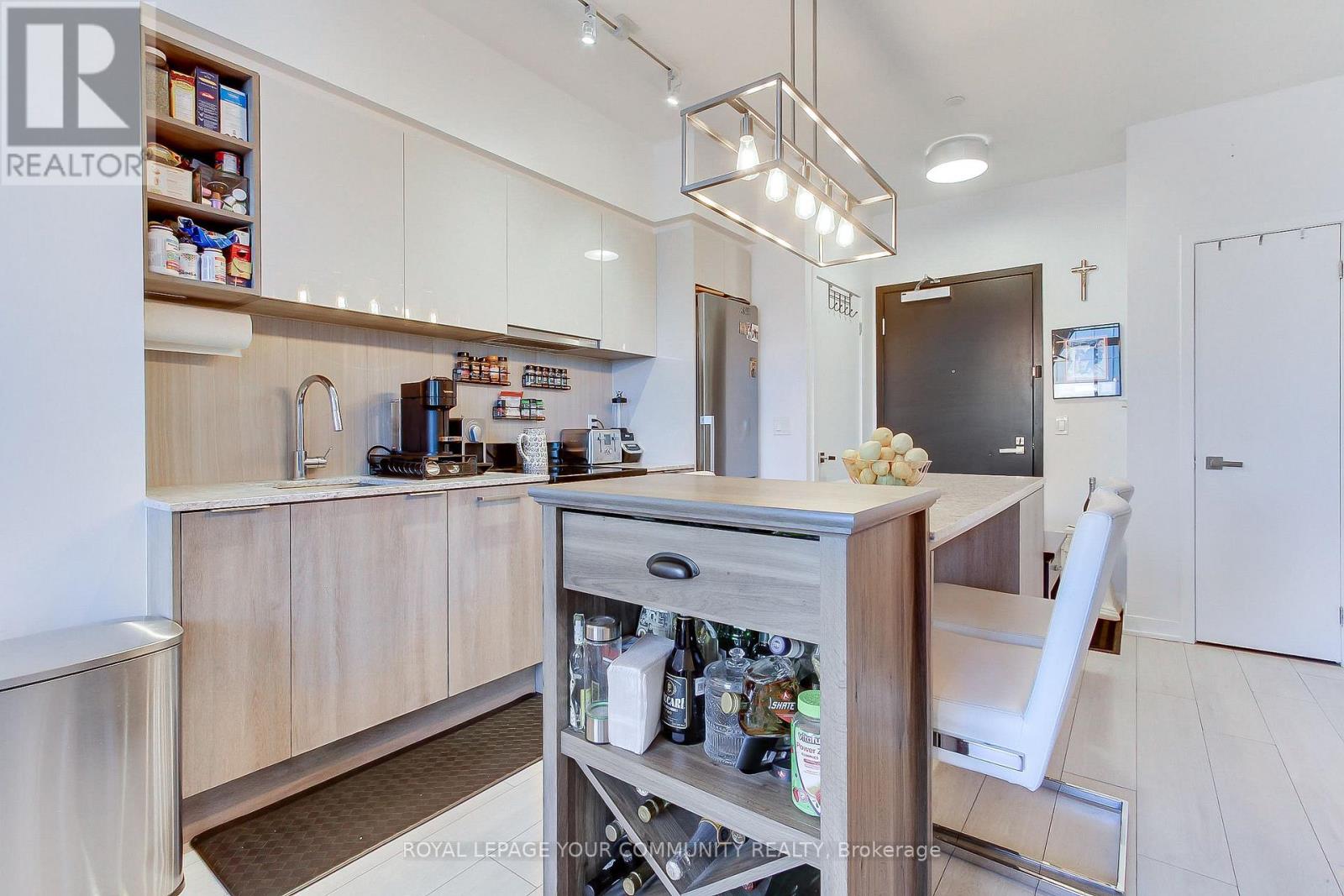 1608 - 31 Tippett Road, Toronto, Ontario  M3H 0C8 - Photo 8 - C12516720