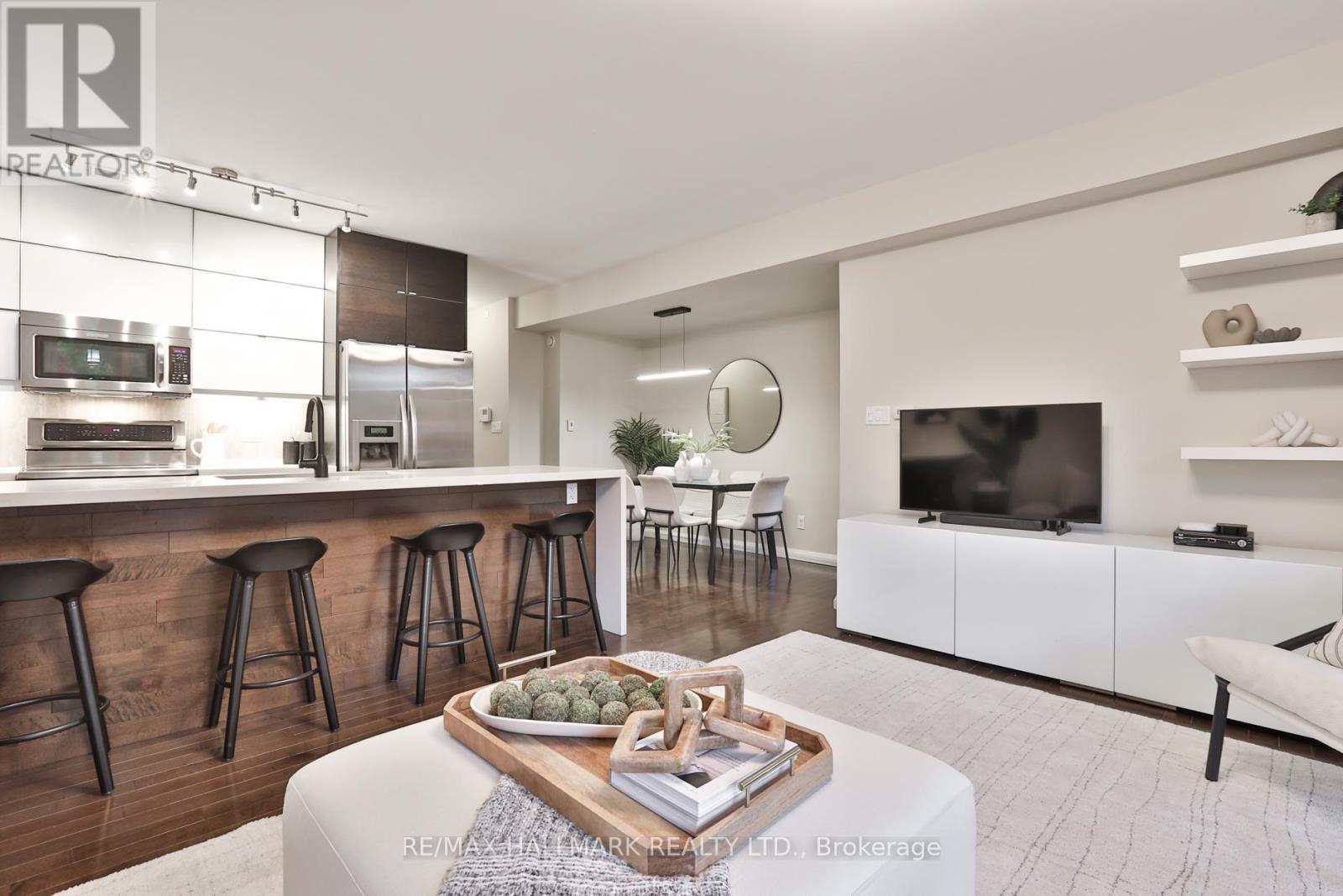 95 Ilford Road, Toronto, Ontario  M6G 2H4 - Photo 4 - C12516850