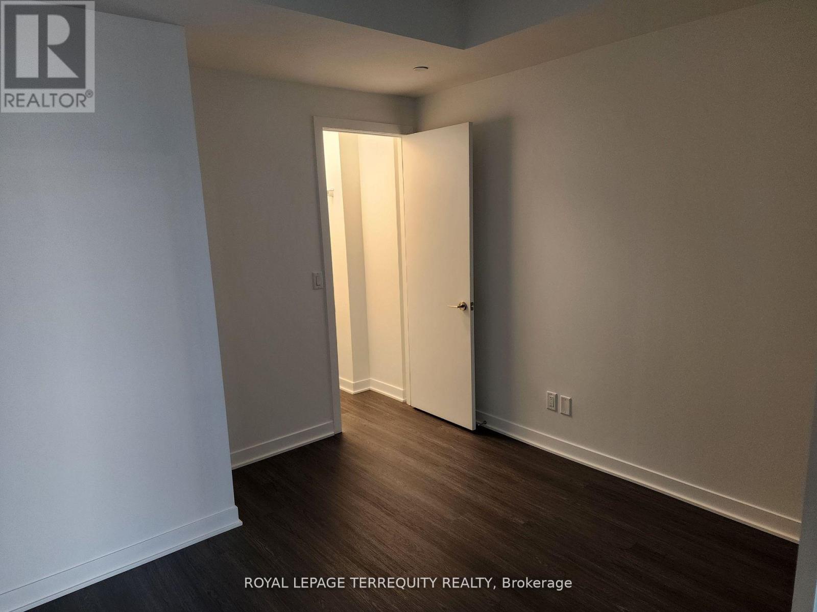 809 - 185 Alberta Avenue, Toronto, Ontario  M6C 0A5 - Photo 17 - C12516852