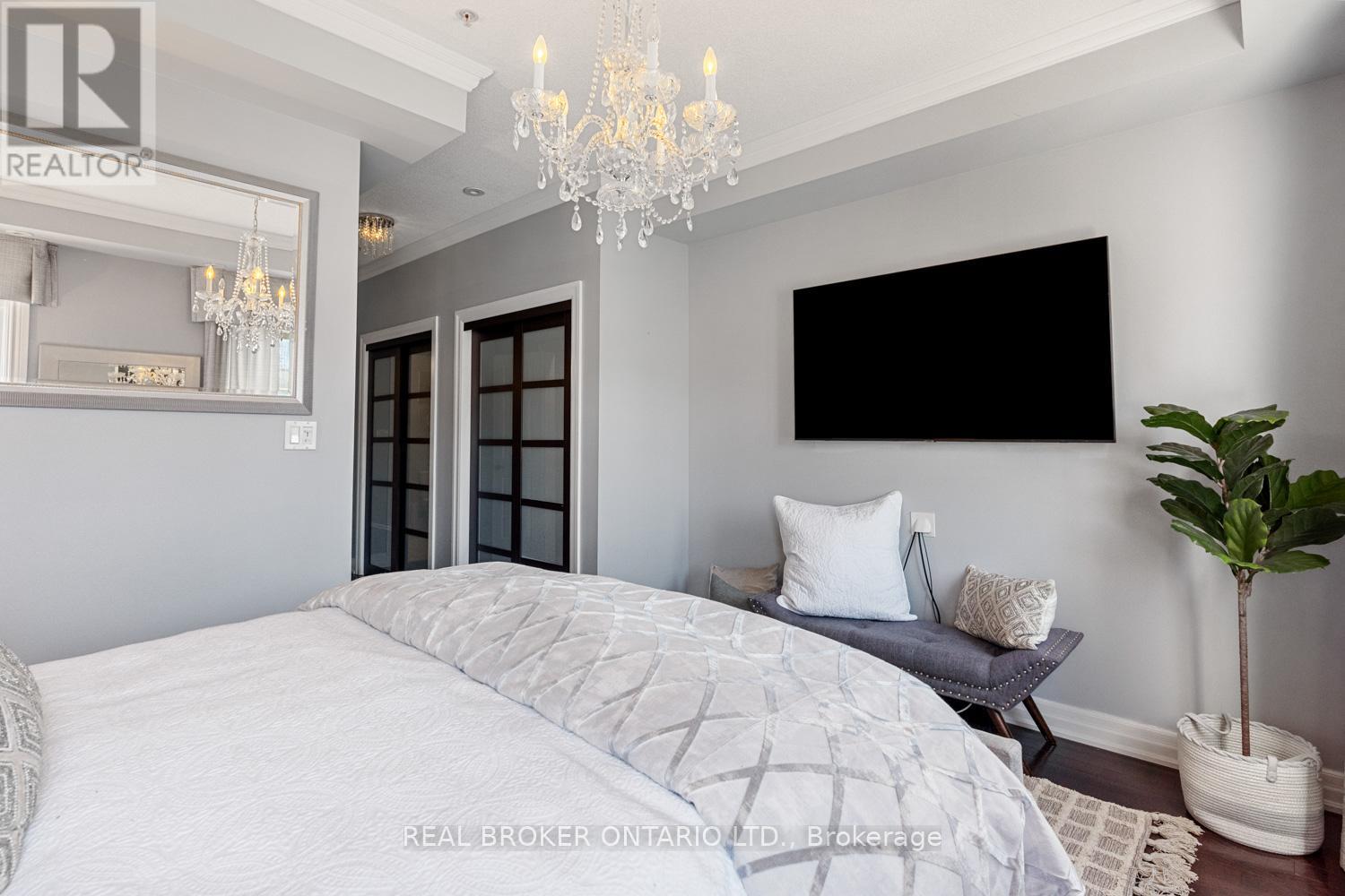 51 St Paul Street, Toronto, Ontario  M5A 3H2 - Photo 11 - C12516962