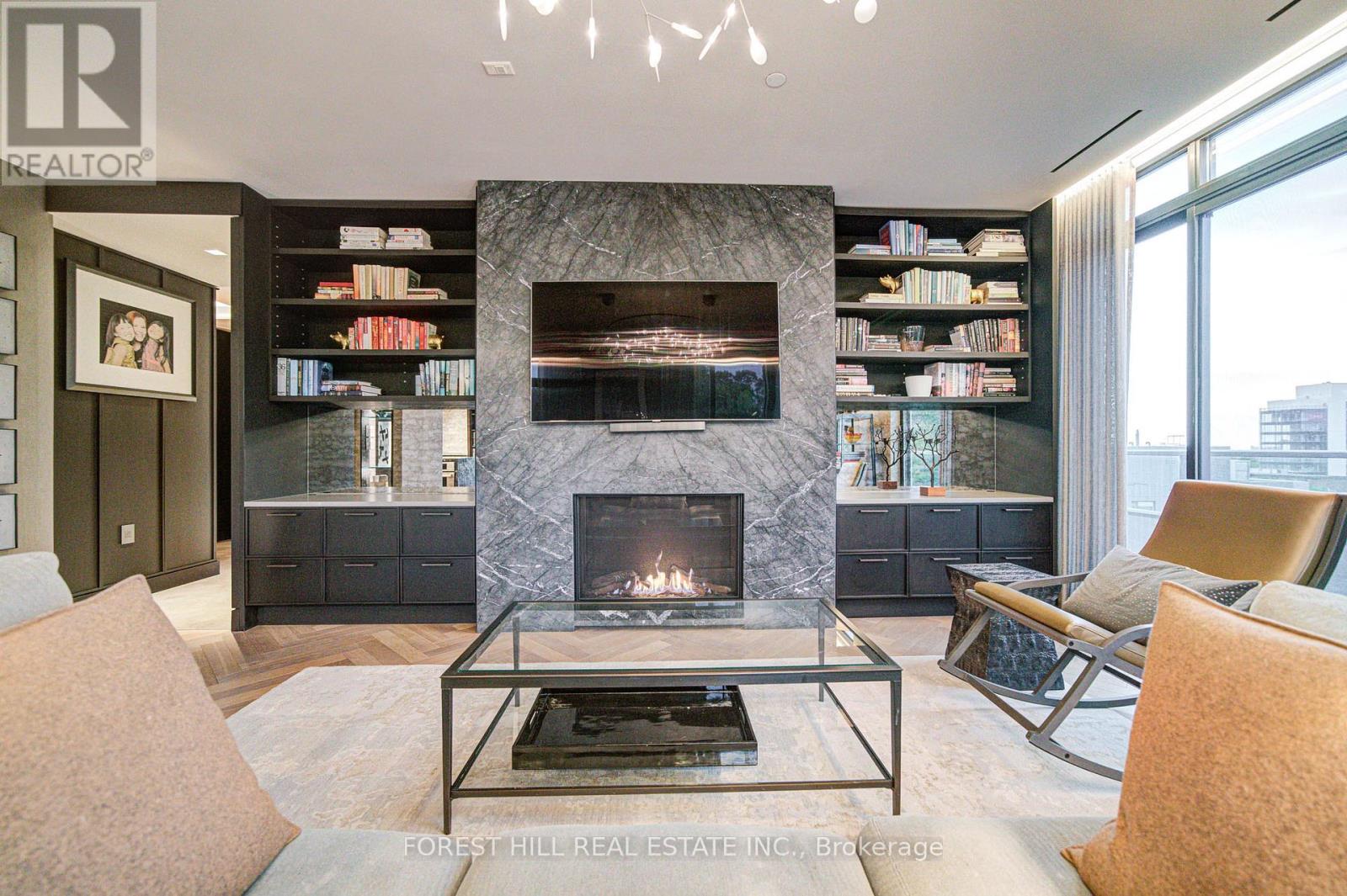 706 - 377 Madison Avenue, Toronto, Ontario  M4V 3E1 - Photo 2 - C12516976