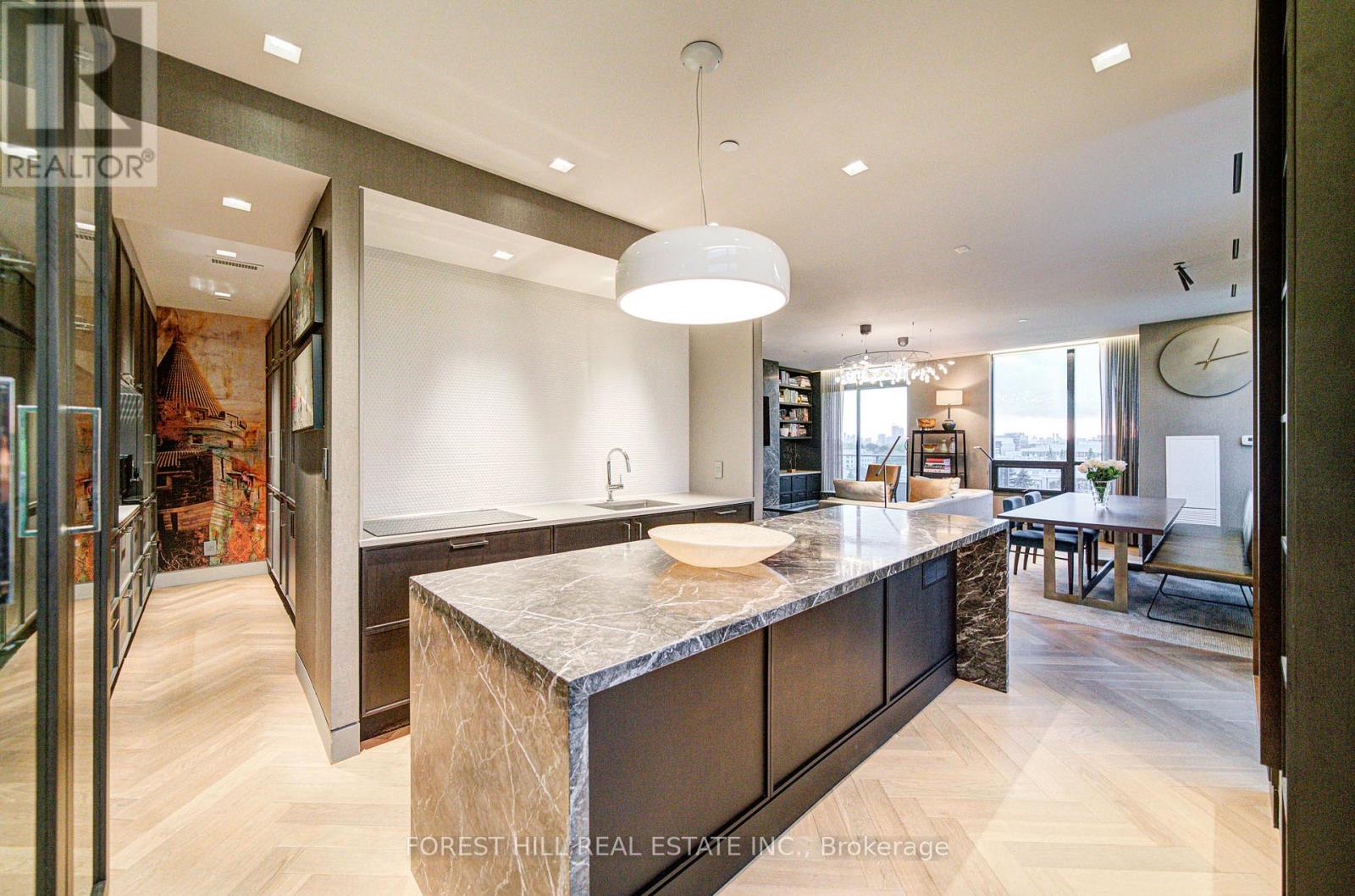 706 - 377 Madison Avenue, Toronto, Ontario  M4V 3E1 - Photo 5 - C12516976