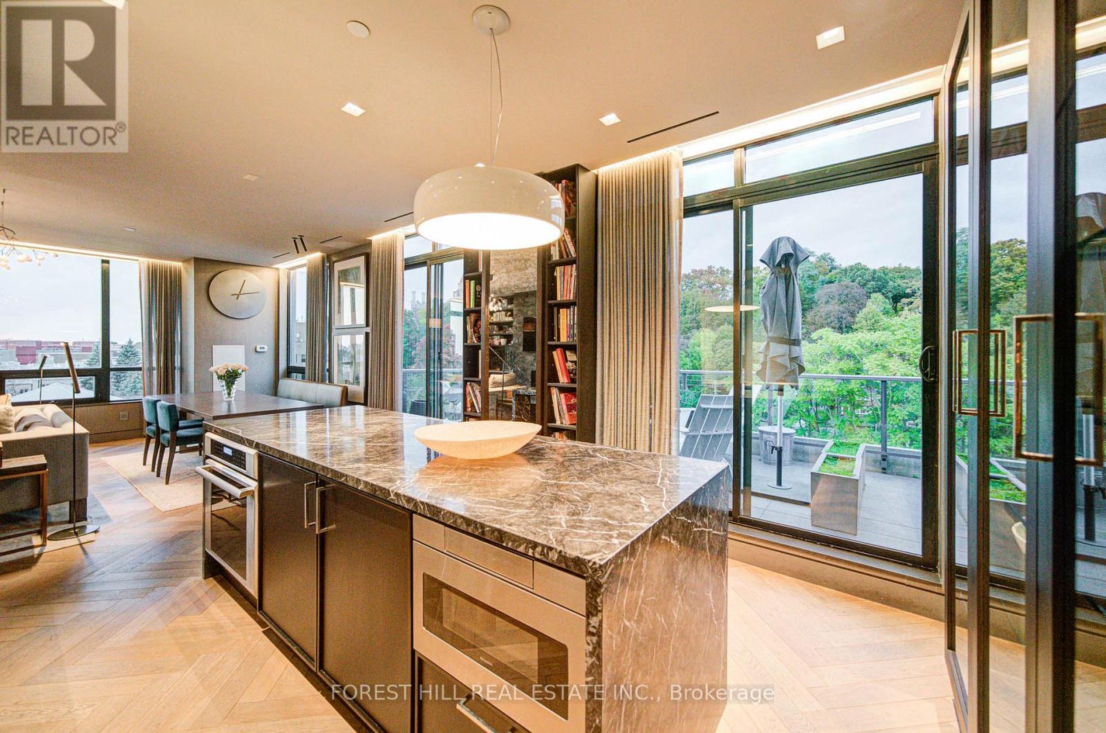 706 - 377 Madison Avenue, Toronto, Ontario  M4V 3E1 - Photo 7 - C12516976