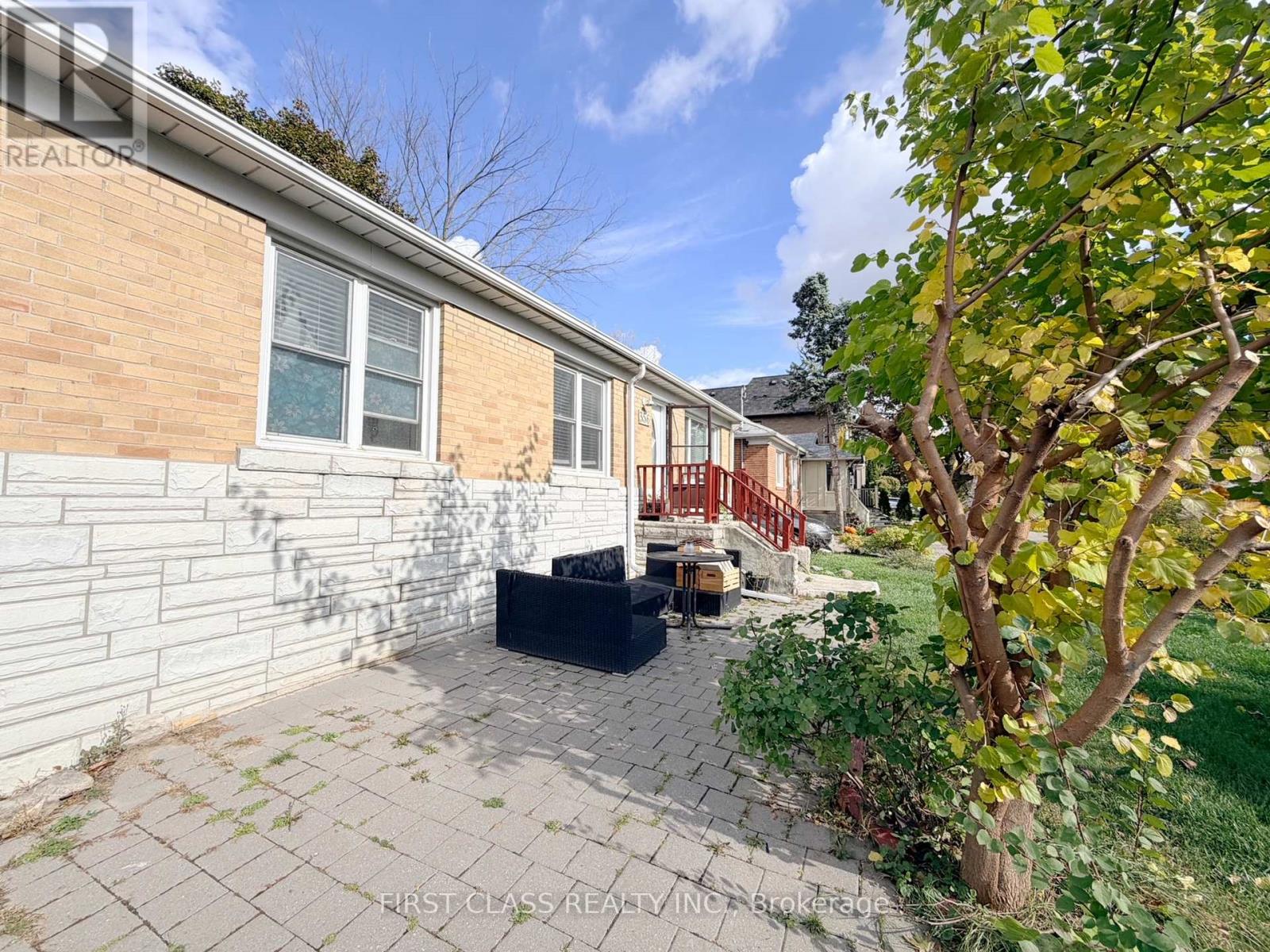 Main - 356 Horsham Avenue, Toronto, Ontario  M2R 1G6 - Photo 2 - C12516982