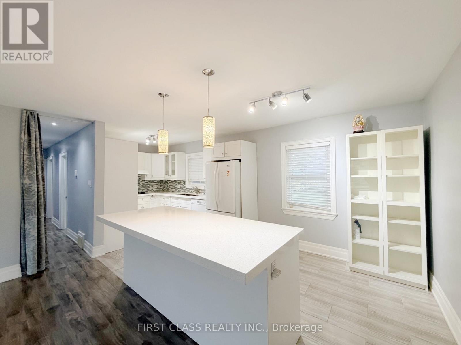 Main - 356 Horsham Avenue, Toronto, Ontario  M2R 1G6 - Photo 4 - C12516982