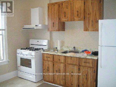 Upper - 176 Westmount Avenue, Toronto, Ontario  M6E 3M8 - Photo 4 - C12517000