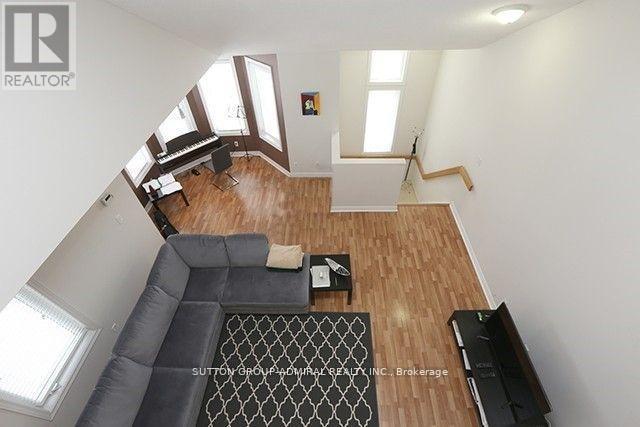 301 - 12 Brian Peck Crescent, Toronto, Ontario  M4G 4K4 - Photo 6 - C12517002