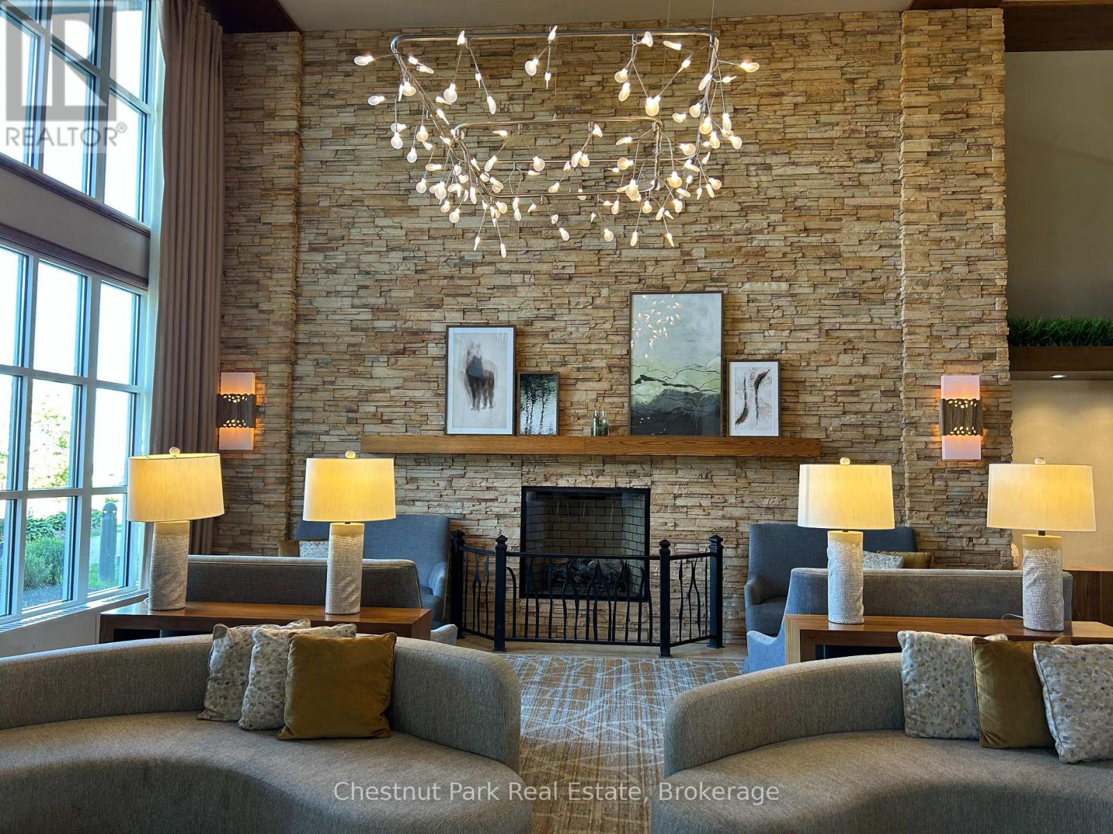 165 - 220 Gord Canning Drive, Blue Mountains, Ontario L9Y 0V2 - Photo 3 - X12517136