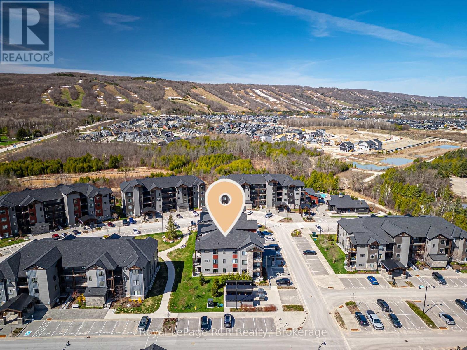 102 - 11 BECKWITH LANE, Blue Mountains, Ontario