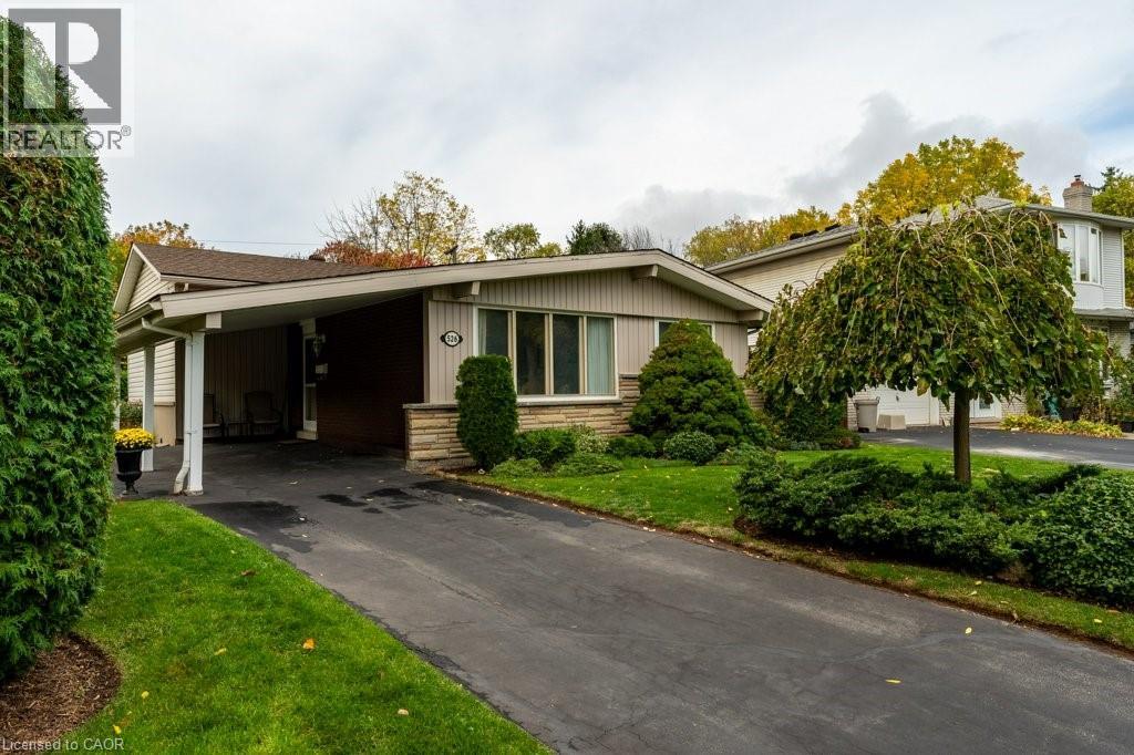 526 ELWOOD Road, Burlington, Ontario