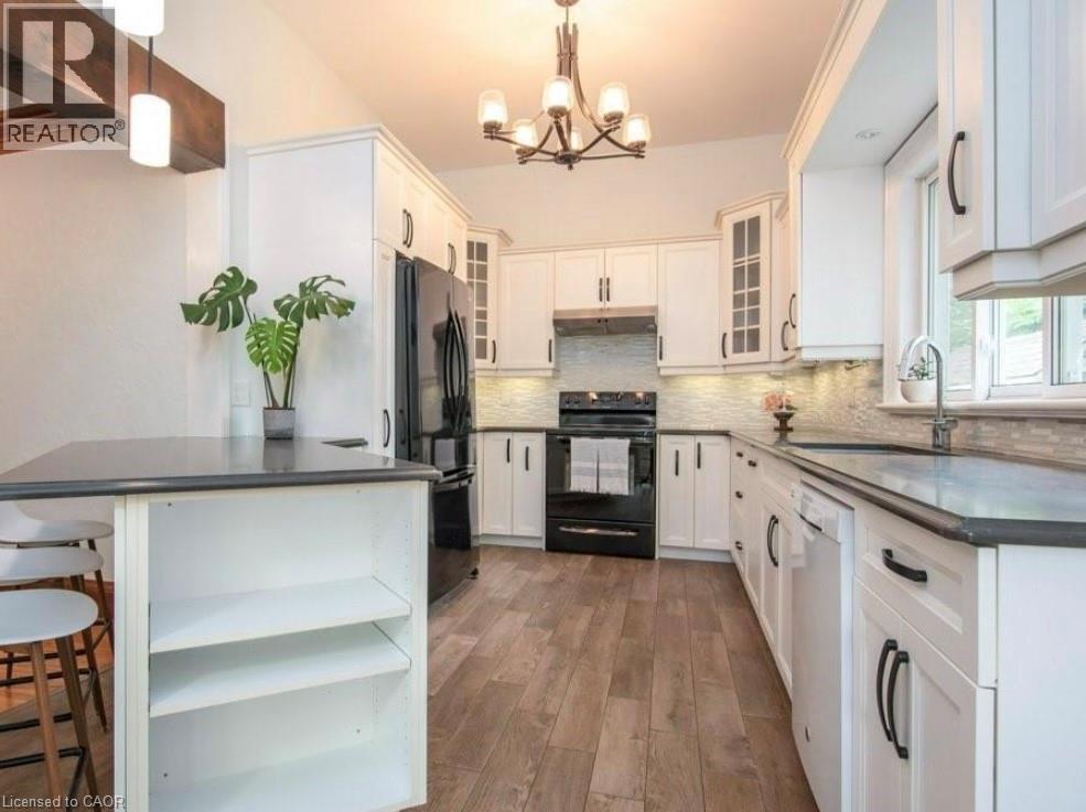 38 W Highland Road W, Kitchener, Ontario  N2M 3B5 - Photo 10 - 40785988