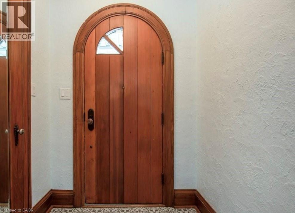 38 W Highland Road W, Kitchener, Ontario  N2M 3B5 - Photo 2 - 40785988