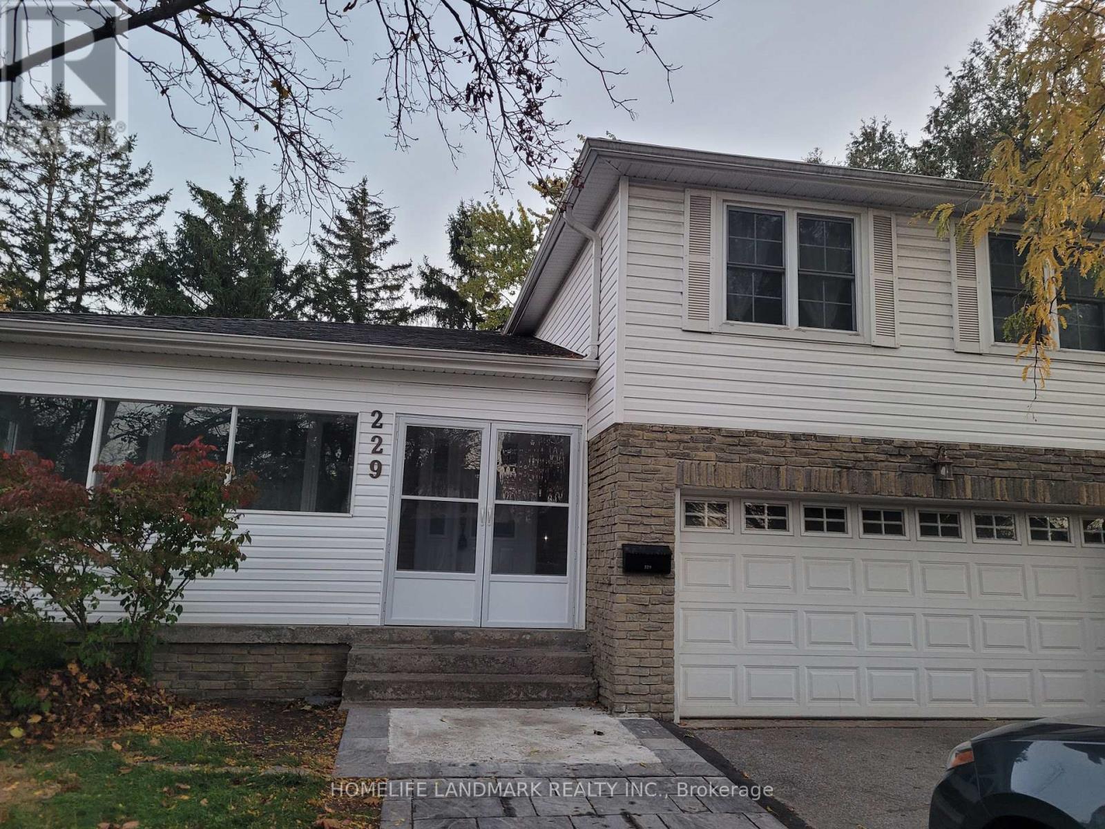 229 CHARTLAND BOULEVARD, Toronto, Ontario