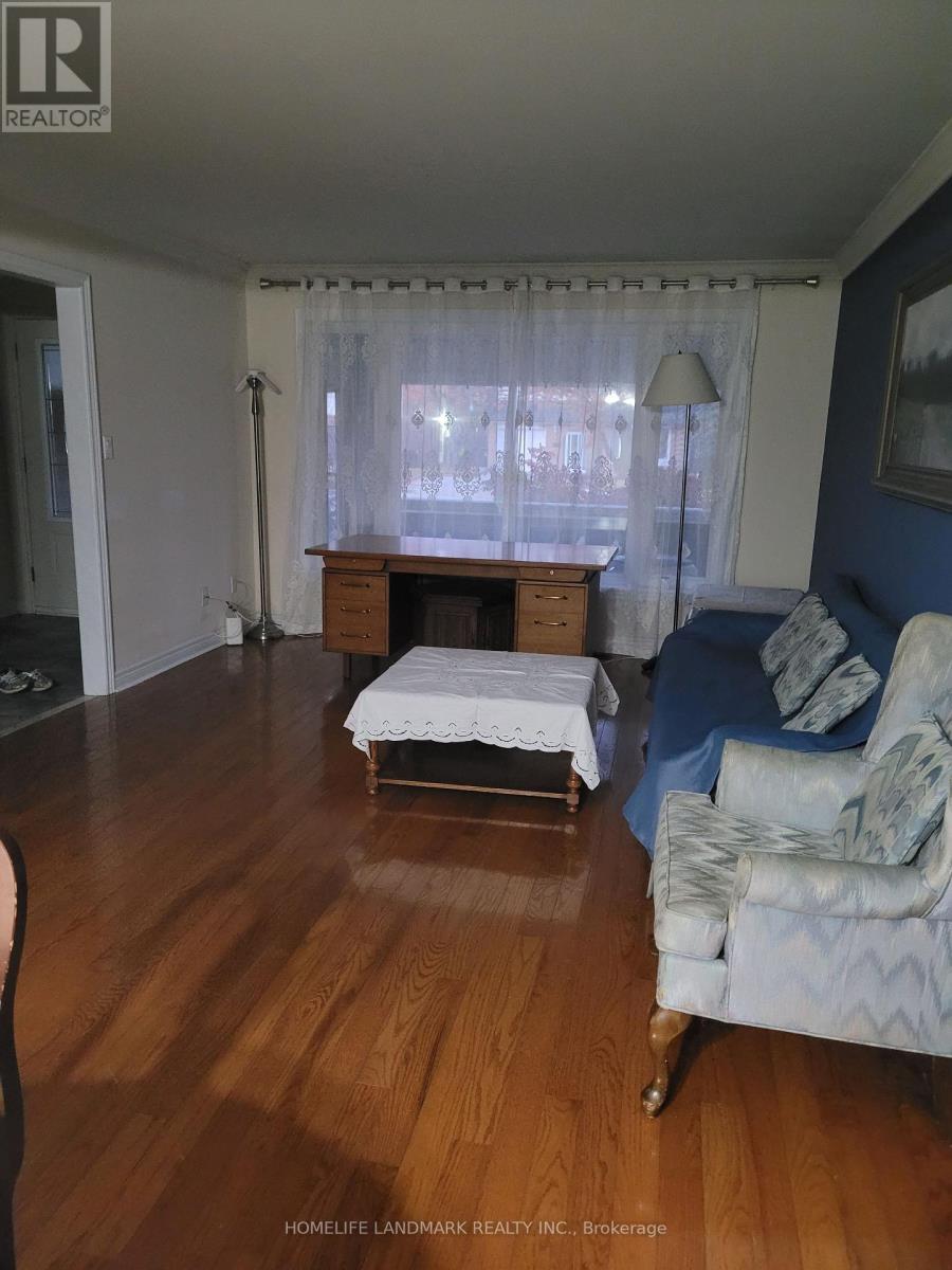 229 Chartland Boulevard, Toronto, Ontario  M1S 2S4 - Photo 3 - E12516804