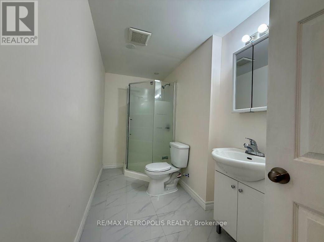 Bsmt - 1418 Gord Vinson Avenue, Clarington, Ontario  L1E 0H1 - Photo 8 - E12516812