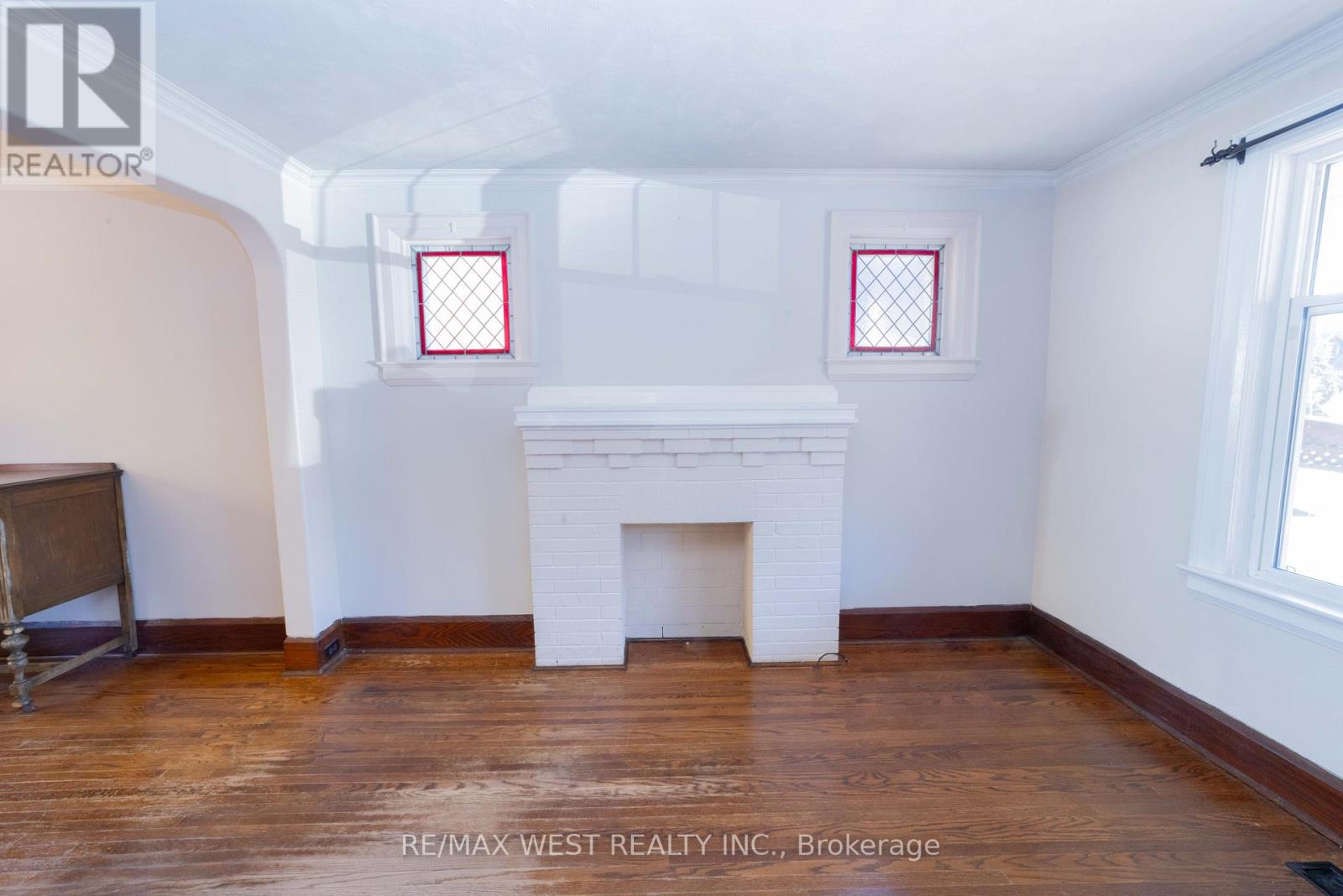 314 Gliddon Avenue, Oshawa, Ontario  L1H 1Z4 - Photo 2 - E12516896