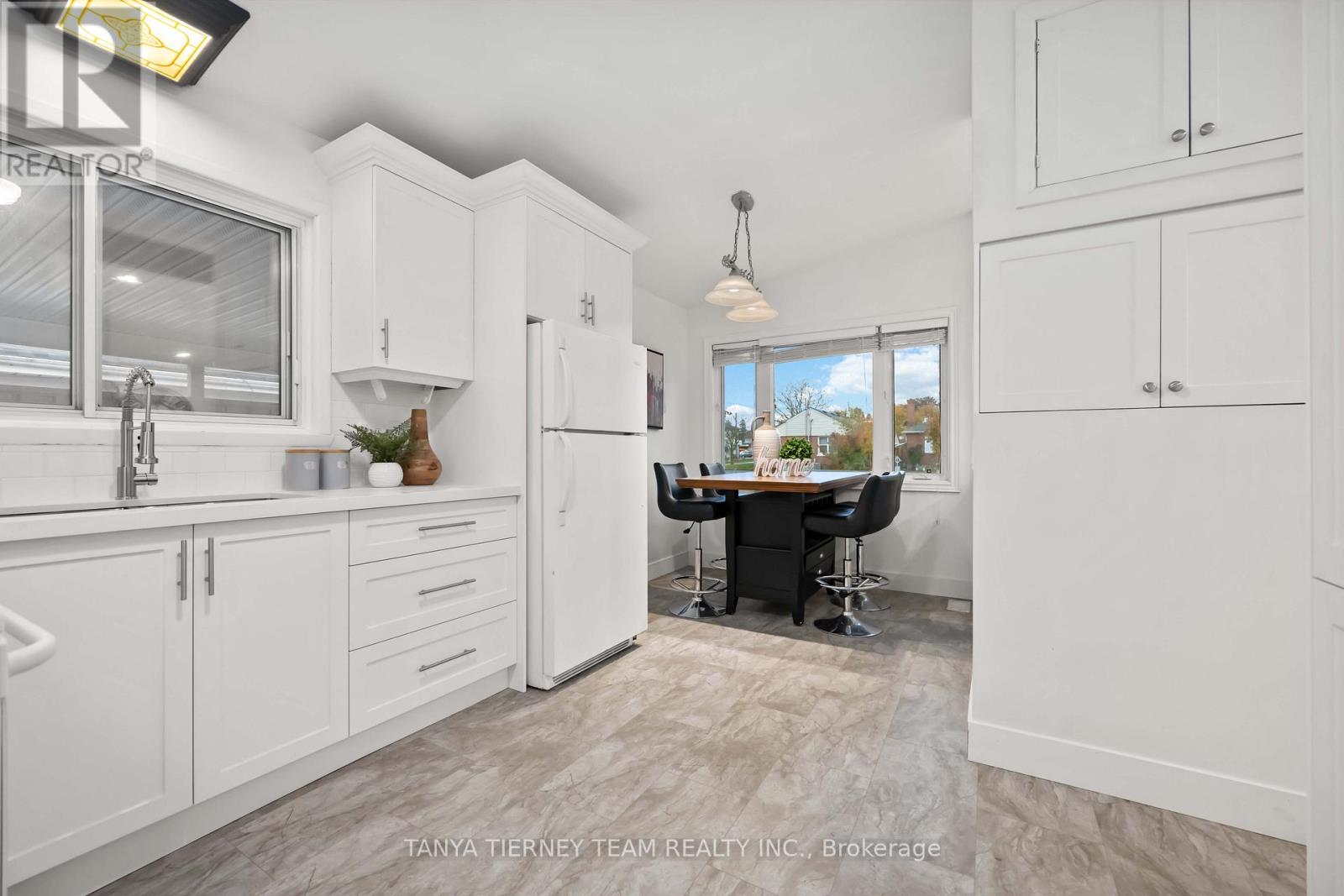 929 Masson Street, Oshawa, Ontario  L1G 5B3 - Photo 13 - E12516964